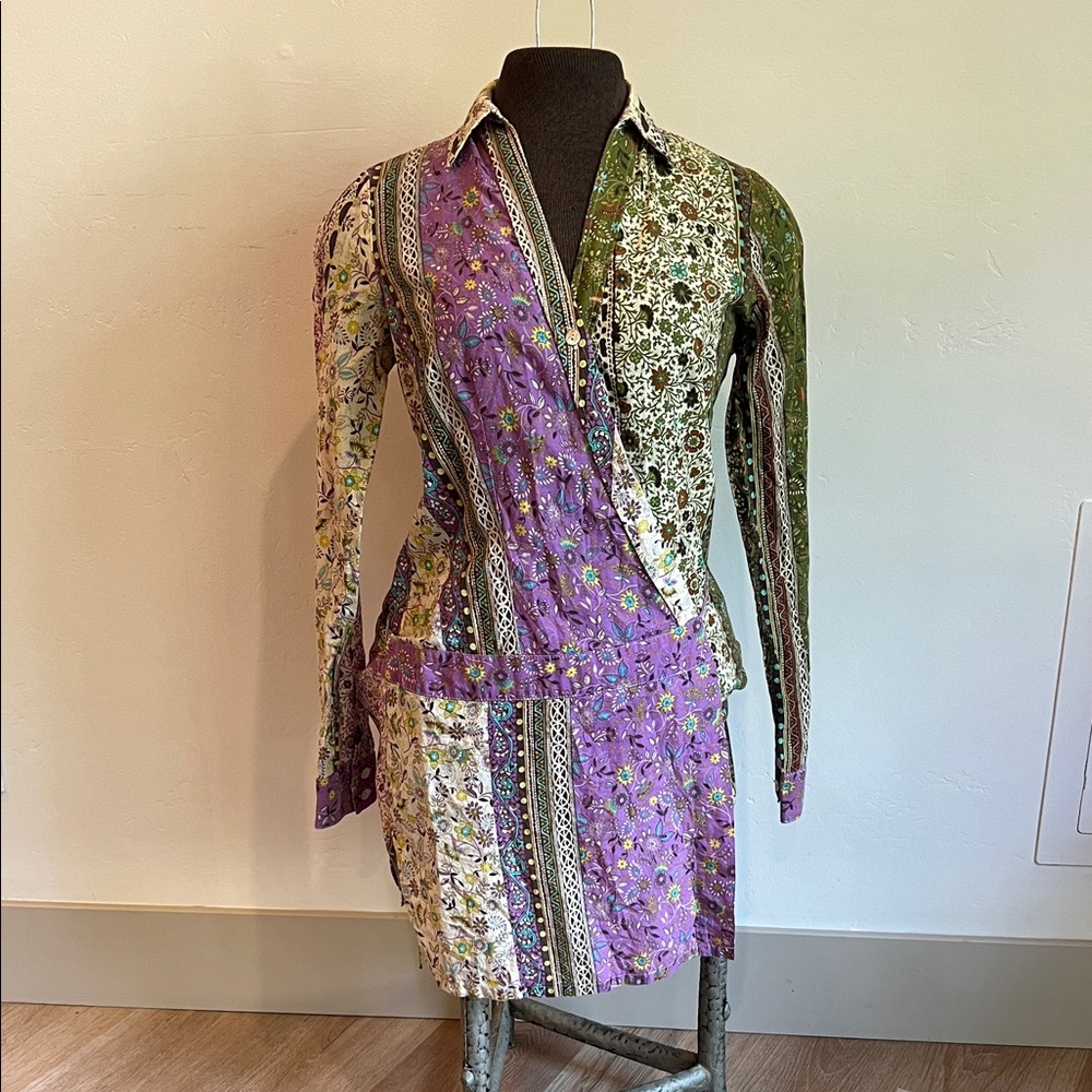 Rubber Ducky Productions, Inc. Multicolor Floral Wrap Top